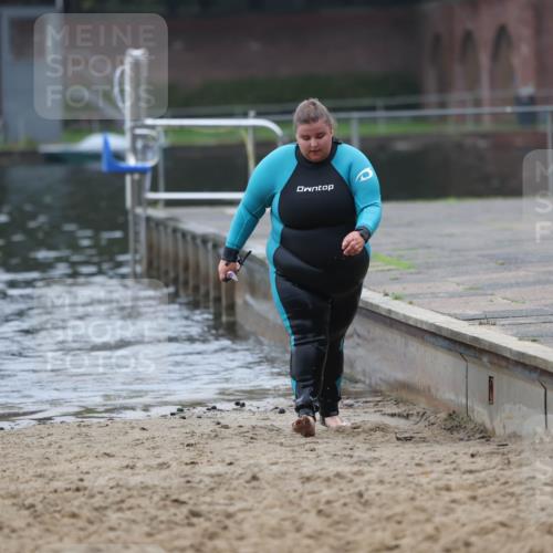 13.09.2026 - Stadtparktriathlon Mo-Foto http://msf.ph/oto/10253464 13.09.2026 09:54:39 Schwimmen 224 meine-sportfotos.de