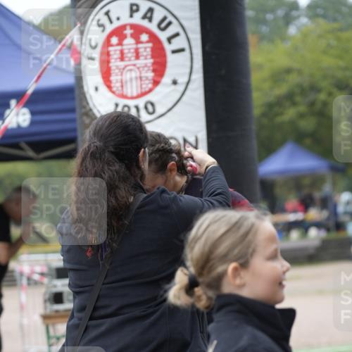 13.09.2026 - Stadtparktriathlon Patografie http://msf.ph/oto/10253489 13.09.2026 10:10:40 Ziel 177 meine-sportfotos.de