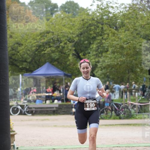 13.09.2026 - Stadtparktriathlon Patografie http://msf.ph/oto/10253491 13.09.2026 10:11:02 Ziel 190 meine-sportfotos.de