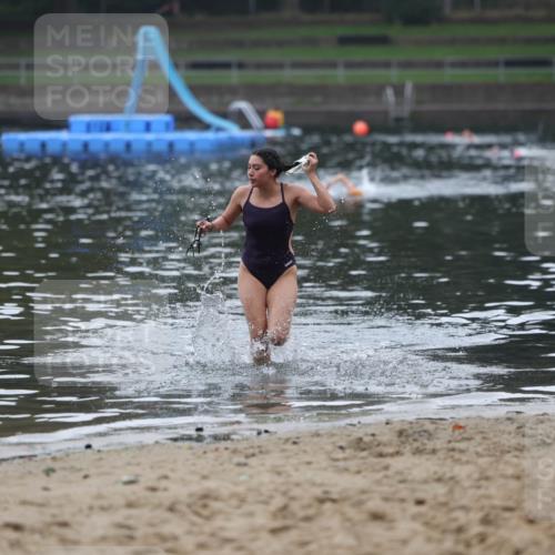 13.09.2026 - Stadtparktriathlon Mo-Foto http://msf.ph/oto/10253495 13.09.2026 10:09:33 Schwimmen 351 meine-sportfotos.de