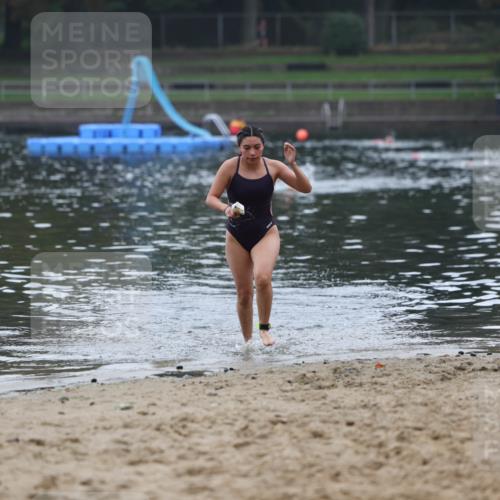 13.09.2026 - Stadtparktriathlon Mo-Foto http://msf.ph/oto/10253498 13.09.2026 10:09:35 Schwimmen 351 meine-sportfotos.de