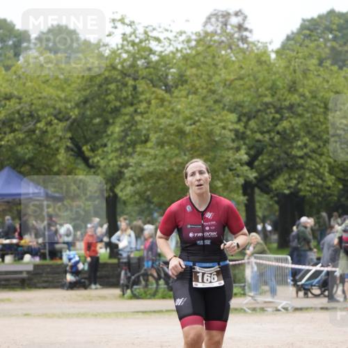 13.09.2026 - Stadtparktriathlon Patografie http://msf.ph/oto/10253503 13.09.2026 10:11:21 Ziel 166 meine-sportfotos.de