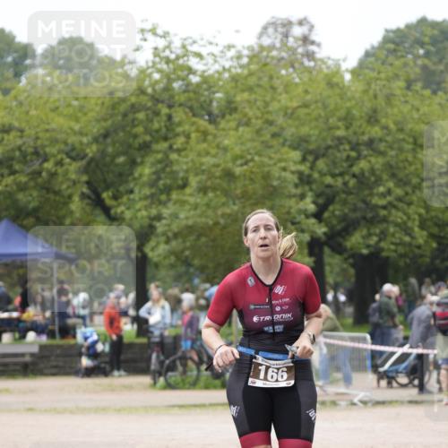 13.09.2026 - Stadtparktriathlon Patografie http://msf.ph/oto/10253505 13.09.2026 10:11:21 Ziel 166 meine-sportfotos.de