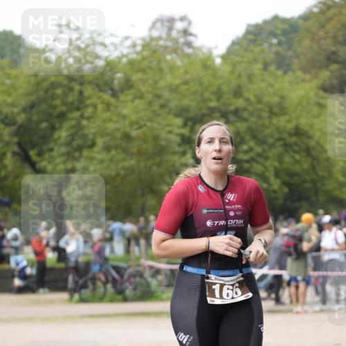 13.09.2026 - Stadtparktriathlon Patografie http://msf.ph/oto/10253508 13.09.2026 10:11:22 Ziel 166 meine-sportfotos.de