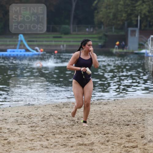 13.09.2026 - Stadtparktriathlon Mo-Foto http://msf.ph/oto/10253509 13.09.2026 10:09:39 Schwimmen 351 meine-sportfotos.de