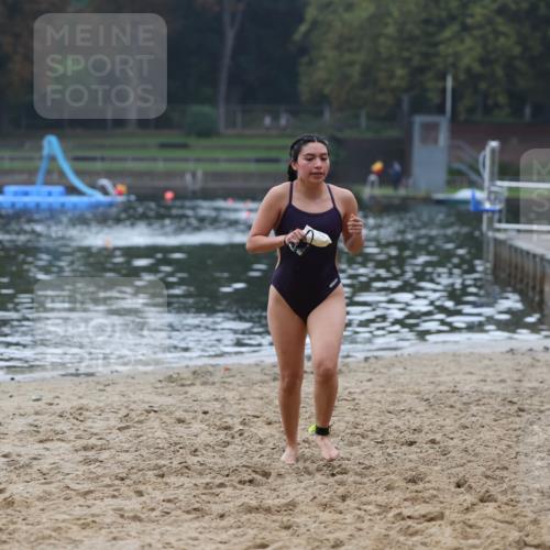 13.09.2026 - Stadtparktriathlon Mo-Foto http://msf.ph/oto/10253510 13.09.2026 10:09:39 Schwimmen 351 meine-sportfotos.de