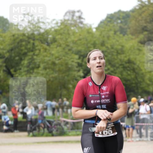 13.09.2026 - Stadtparktriathlon Patografie http://msf.ph/oto/10253511 13.09.2026 10:11:23 Ziel 166 meine-sportfotos.de