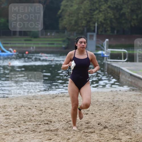 13.09.2026 - Stadtparktriathlon Mo-Foto http://msf.ph/oto/10253514 13.09.2026 10:09:40 Schwimmen 351 meine-sportfotos.de
