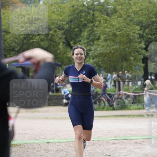 13.09.2026 - Stadtparktriathlon Patografie http://msf.ph/oto/10253520 13.09.2026 10:11:49 Ziel 203 meine-sportfotos.de