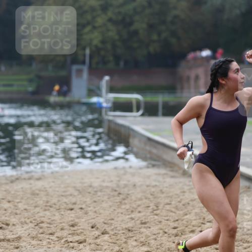 13.09.2026 - Stadtparktriathlon Mo-Foto http://msf.ph/oto/10253523 13.09.2026 10:09:41 Schwimmen 351 meine-sportfotos.de