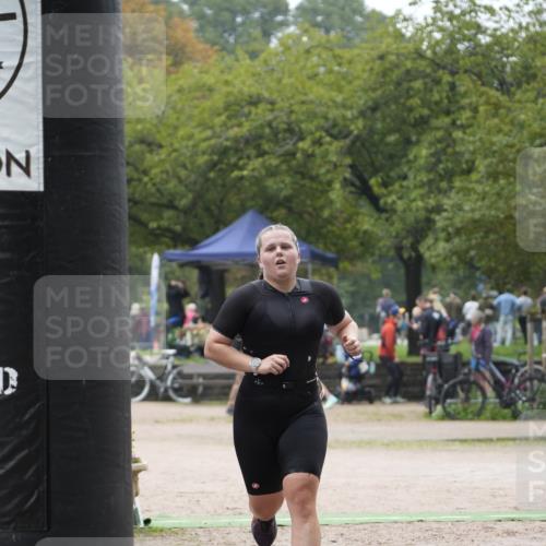 13.09.2026 - Stadtparktriathlon Patografie http://msf.ph/oto/10253538 13.09.2026 10:12:35 Ziel 198 meine-sportfotos.de