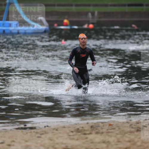 13.09.2026 - Stadtparktriathlon Mo-Foto http://msf.ph/oto/10253565 13.09.2026 10:10:22 Schwimmen 389, 459 meine-sportfotos.de