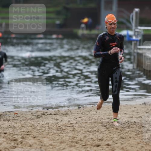 13.09.2026 - Stadtparktriathlon Mo-Foto http://msf.ph/oto/10253578 13.09.2026 10:10:27 Schwimmen 389, 459 meine-sportfotos.de