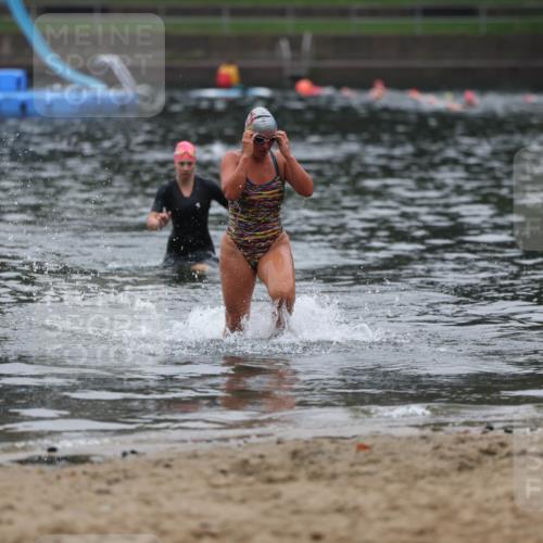 13.09.2026 - Stadtparktriathlon Mo-Foto http://msf.ph/oto/10253606 13.09.2026 10:10:55 Schwimmen 348, 380 meine-sportfotos.de