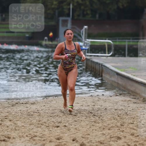 13.09.2026 - Stadtparktriathlon Mo-Foto http://msf.ph/oto/10253625 13.09.2026 10:11:00 Schwimmen 348, 380 meine-sportfotos.de