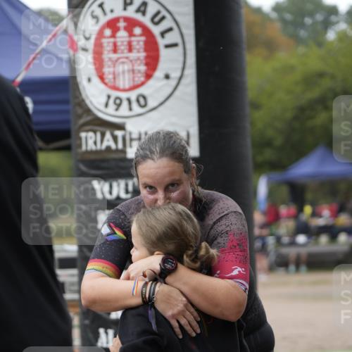 13.09.2026 - Stadtparktriathlon Patografie http://msf.ph/oto/10253630 13.09.2026 10:16:00 Ziel 207 meine-sportfotos.de