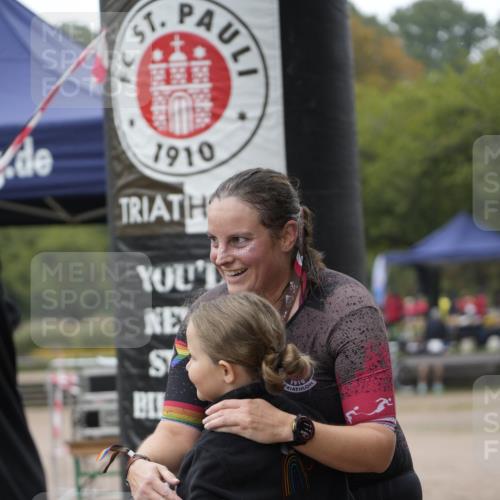 13.09.2026 - Stadtparktriathlon Patografie http://msf.ph/oto/10253632 13.09.2026 10:16:00 Ziel 207 meine-sportfotos.de