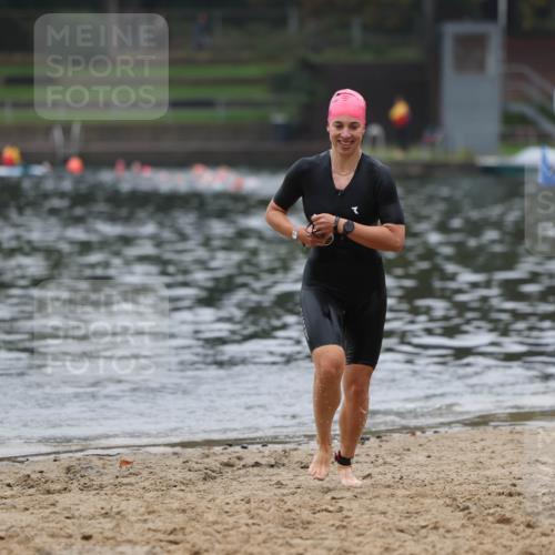 13.09.2026 - Stadtparktriathlon Mo-Foto http://msf.ph/oto/10253642 13.09.2026 10:11:04 Schwimmen 348, 380 meine-sportfotos.de