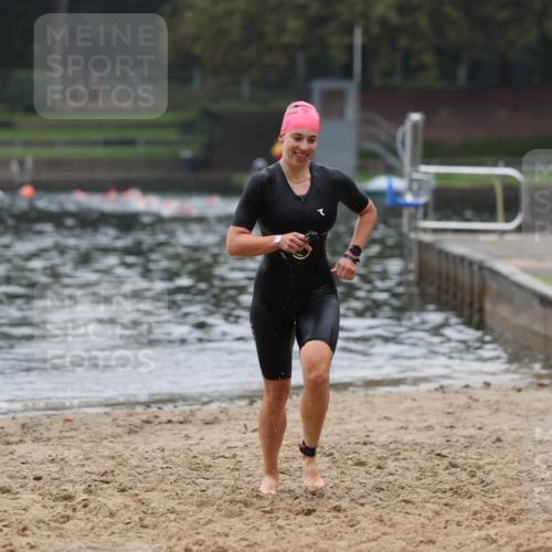 13.09.2026 - Stadtparktriathlon Mo-Foto http://msf.ph/oto/10253647 13.09.2026 10:11:05 Schwimmen 348, 380 meine-sportfotos.de