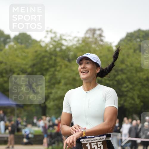 13.09.2026 - Stadtparktriathlon Patografie http://msf.ph/oto/10253666 13.09.2026 10:18:17 Ziel 155 meine-sportfotos.de
