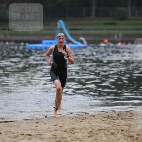 13.09.2026 - Stadtparktriathlon Mo-Foto http://msf.ph/oto/10253667 13.09.2026 10:11:36 Schwimmen 463 meine-sportfotos.de