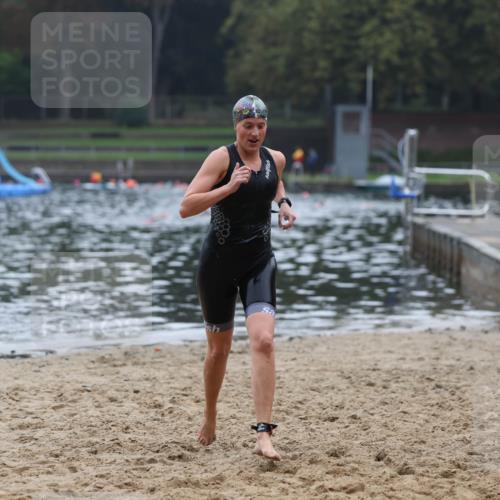 13.09.2026 - Stadtparktriathlon Mo-Foto http://msf.ph/oto/10253677 13.09.2026 10:11:39 Schwimmen 463 meine-sportfotos.de