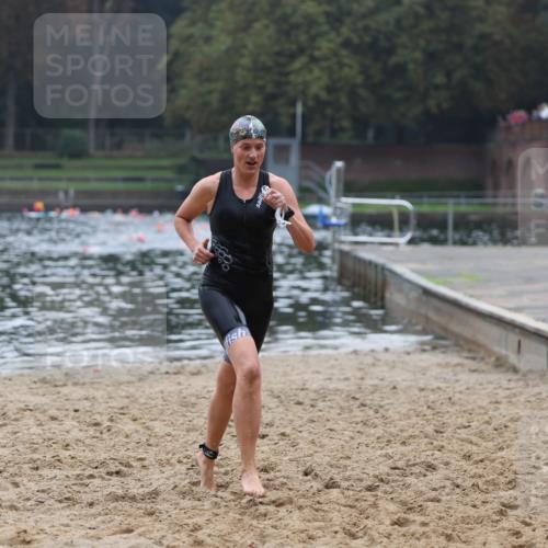 13.09.2026 - Stadtparktriathlon Mo-Foto http://msf.ph/oto/10253679 13.09.2026 10:11:39 Schwimmen 463 meine-sportfotos.de