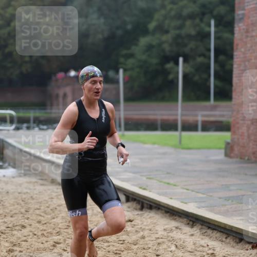 13.09.2026 - Stadtparktriathlon Mo-Foto http://msf.ph/oto/10253684 13.09.2026 10:11:40 Schwimmen 463 meine-sportfotos.de