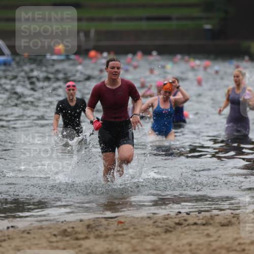 13.09.2026 - Stadtparktriathlon Mo-Foto http://msf.ph/oto/10253694 13.09.2026 10:12:09 Schwimmen 364, 368, 378, 412, 421 meine-sportfotos.de