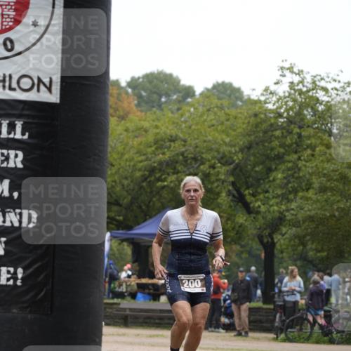 13.09.2026 - Stadtparktriathlon Patografie http://msf.ph/oto/10253704 13.09.2026 10:22:16 Ziel 200 meine-sportfotos.de