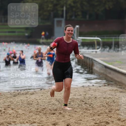 13.09.2026 - Stadtparktriathlon Mo-Foto http://msf.ph/oto/10253707 13.09.2026 10:12:13 Schwimmen 364, 368, 378, 395, 412, 421 meine-sportfotos.de
