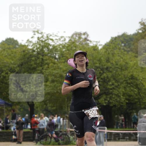 13.09.2026 - Stadtparktriathlon Patografie http://msf.ph/oto/10253719 13.09.2026 10:22:49 Ziel 209 meine-sportfotos.de
