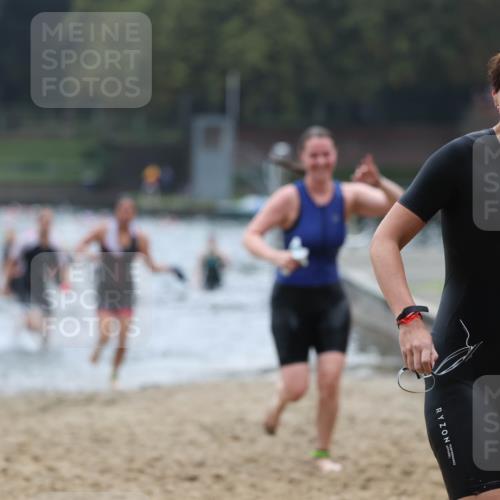 13.09.2026 - Stadtparktriathlon Mo-Foto http://msf.ph/oto/10253741 13.09.2026 10:12:23 Schwimmen 364, 368, 378, 395, 412, 444, 454, 465 meine-sportfotos.de