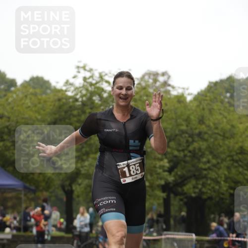 13.09.2026 - Stadtparktriathlon Patografie http://msf.ph/oto/10253757 13.09.2026 10:24:52 Ziel 185 meine-sportfotos.de
