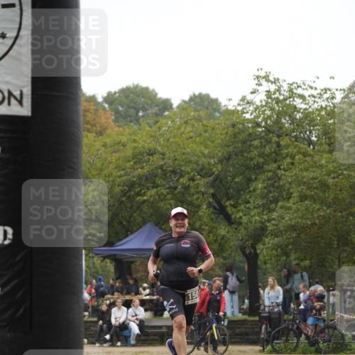 13.09.2026 - Stadtparktriathlon Patografie http://msf.ph/oto/10253765 13.09.2026 10:25:18 Ziel 150 meine-sportfotos.de