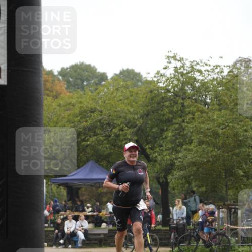 13.09.2026 - Stadtparktriathlon Patografie http://msf.ph/oto/10253767 13.09.2026 10:25:19 Ziel 150 meine-sportfotos.de