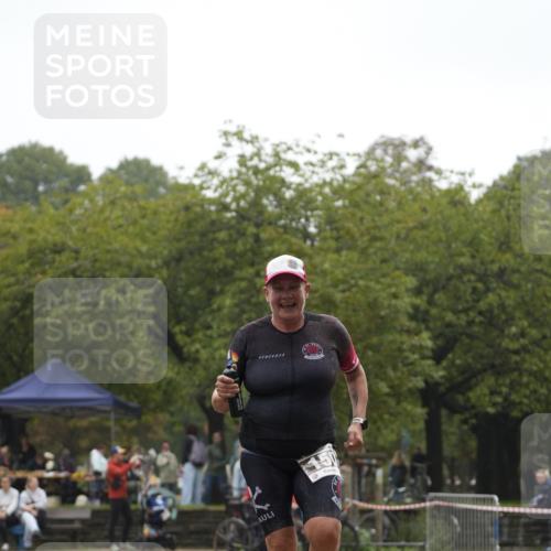 13.09.2026 - Stadtparktriathlon Patografie http://msf.ph/oto/10253770 13.09.2026 10:25:20 Ziel 150 meine-sportfotos.de