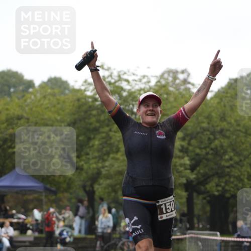 13.09.2026 - Stadtparktriathlon Patografie http://msf.ph/oto/10253775 13.09.2026 10:25:21 Ziel 150 meine-sportfotos.de