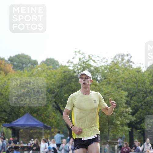 13.09.2026 - Stadtparktriathlon Patografie http://msf.ph/oto/10253809 13.09.2026 10:37:29 Ziel 290 meine-sportfotos.de