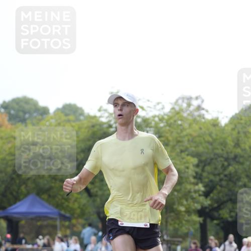 13.09.2026 - Stadtparktriathlon Patografie http://msf.ph/oto/10253810 13.09.2026 10:37:30 Ziel 290 meine-sportfotos.de