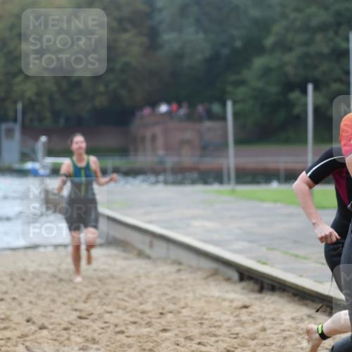 13.09.2026 - Stadtparktriathlon Mo-Foto http://msf.ph/oto/10253811 13.09.2026 10:12:41 Schwimmen 359, 363, 383, 405, 414, 439, 447, 454 meine-sportfotos.de