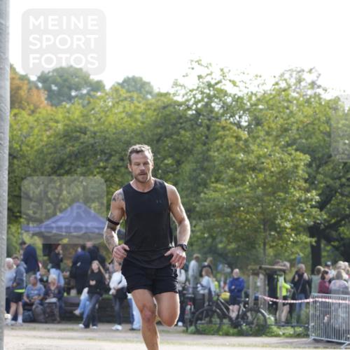 13.09.2026 - Stadtparktriathlon Patografie http://msf.ph/oto/10253818 13.09.2026 10:41:31 Ziel 263 meine-sportfotos.de