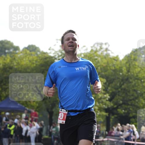 13.09.2026 - Stadtparktriathlon Patografie http://msf.ph/oto/10253839 13.09.2026 10:45:44 Ziel 340 meine-sportfotos.de