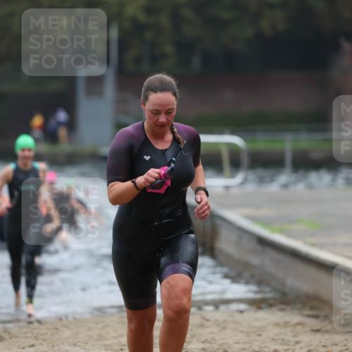 13.09.2026 - Stadtparktriathlon Mo-Foto http://msf.ph/oto/10253867 13.09.2026 10:13:04 Schwimmen 390, 415, 428, 433, 443, 450, 462 meine-sportfotos.de
