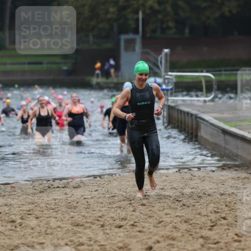 13.09.2026 - Stadtparktriathlon Mo-Foto http://msf.ph/oto/10253873 13.09.2026 10:13:06 Schwimmen 357, 390, 415, 428, 433, 443, 450, 461, 462 meine-sportfotos.de