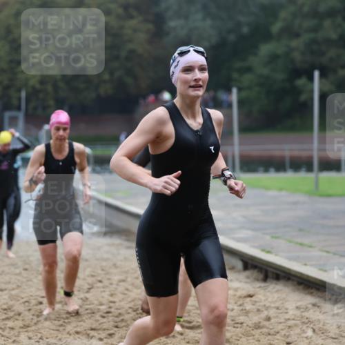 13.09.2026 - Stadtparktriathlon Mo-Foto http://msf.ph/oto/10253934 13.09.2026 10:13:29 Schwimmen 353, 354, 358, 377, 381, 386, 387, 399, 400, 402, 406, 420, 422, 429, 437 meine-sportfotos.de