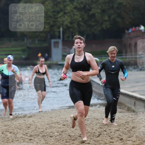 13.09.2026 - Stadtparktriathlon Mo-Foto http://msf.ph/oto/10253992 13.09.2026 10:13:48 Schwimmen 392, 398, 401, 419, 445, 449, 452, 457 meine-sportfotos.de