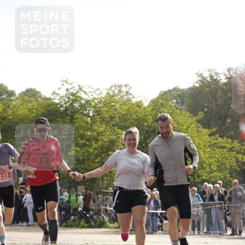 13.09.2026 - Stadtparktriathlon Patografie http://msf.ph/oto/10254016 13.09.2026 10:47:16 Ziel 328, 333 meine-sportfotos.de