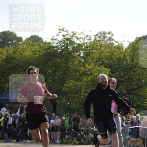 13.09.2026 - Stadtparktriathlon Patografie http://msf.ph/oto/10254030 13.09.2026 10:48:20 Ziel 327 meine-sportfotos.de
