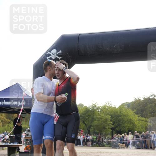 13.09.2026 - Stadtparktriathlon Patografie http://msf.ph/oto/10254065 13.09.2026 10:48:39 Ziel 212 meine-sportfotos.de